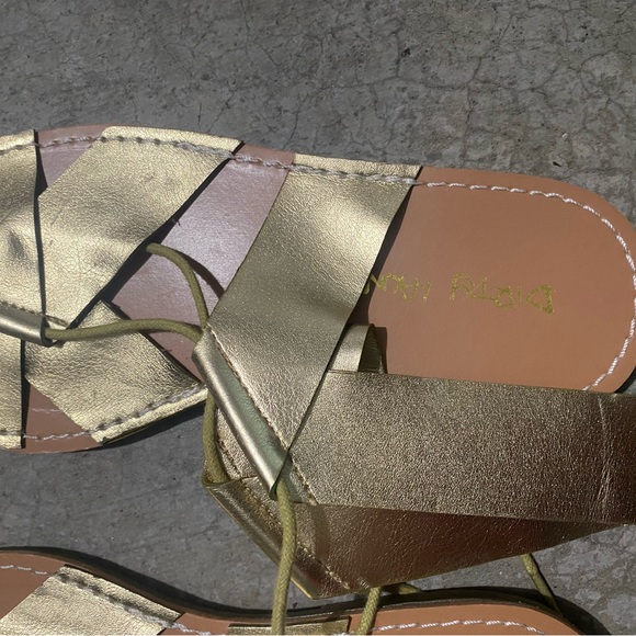 Dirty Laundry Emphasis Women's Sandals Gold STRAPPY Flats Shoes Size 8.5 - Picture 10 of 11